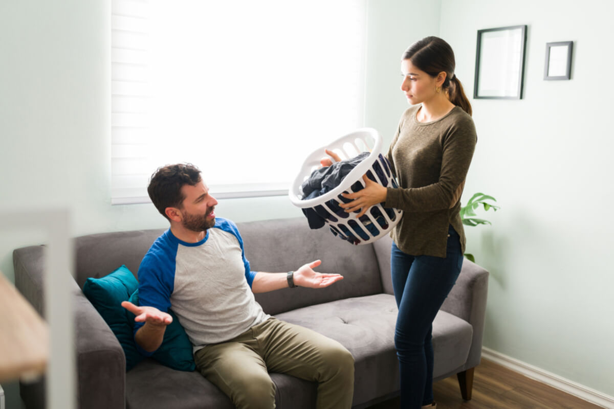 Você Está Sempre Discutindo as Mesmas Coisas com Seu Parceiro? 5 Comportamentos Irritantes